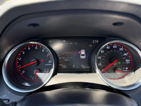 Used 2019 Toyota Camry XSE FWD image 16