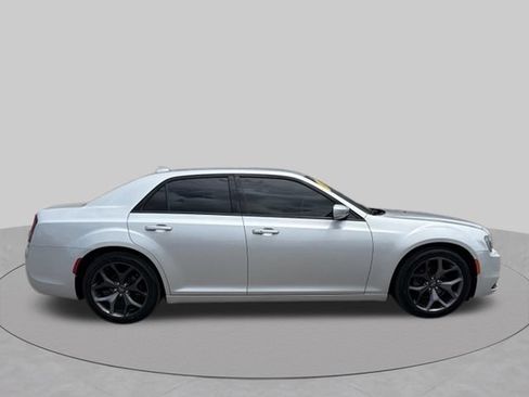 Used 2021 Chrysler 300 S RWD image 8