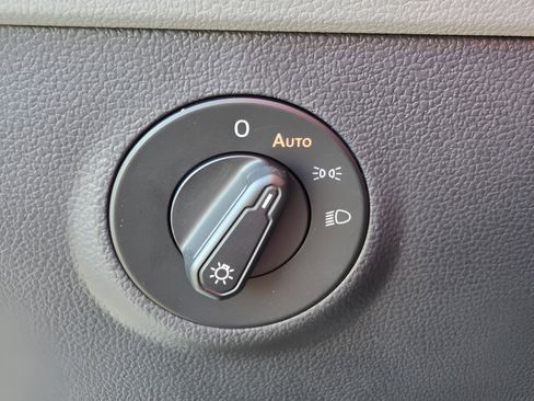 Used 2023 Volkswagen Taos S image 25