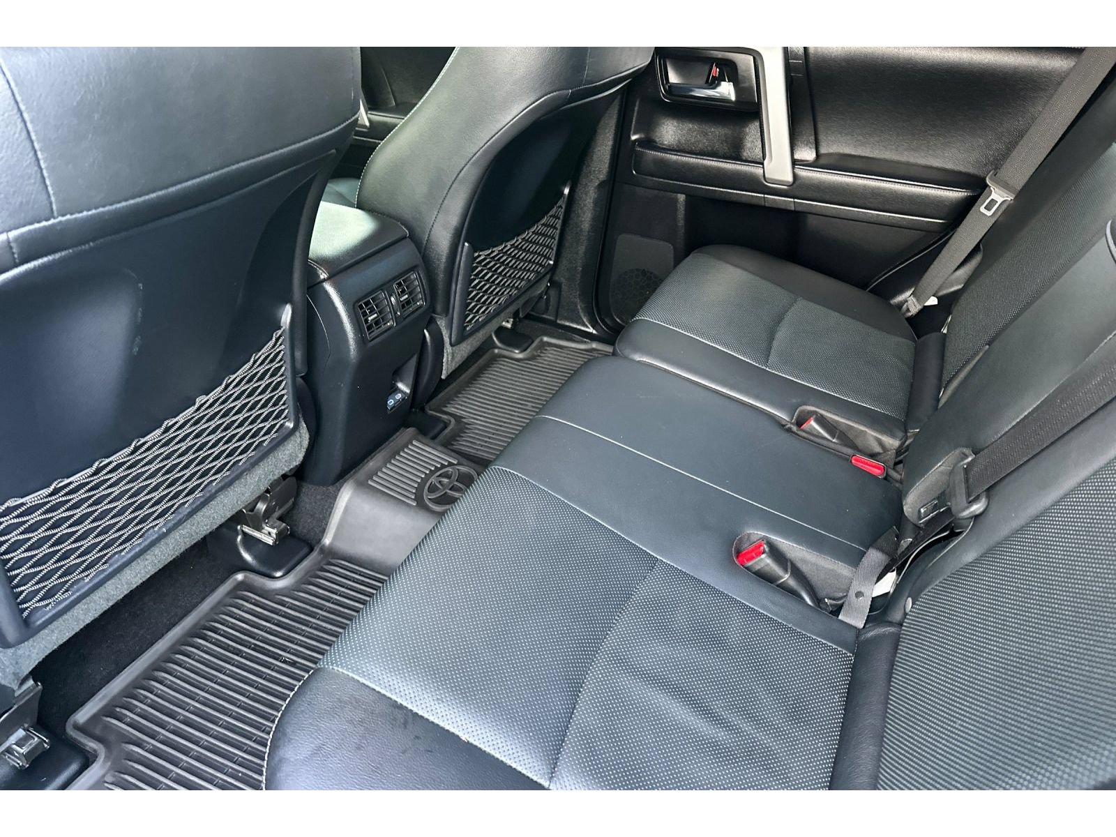 Used 2023 Toyota 4Runner Limited AWD/4WD image 13