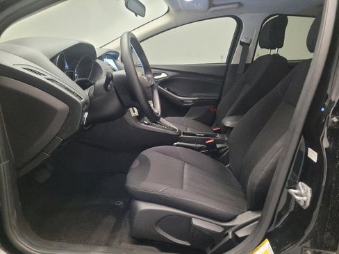 Used 2017 Ford Focus SEL FWD image 17