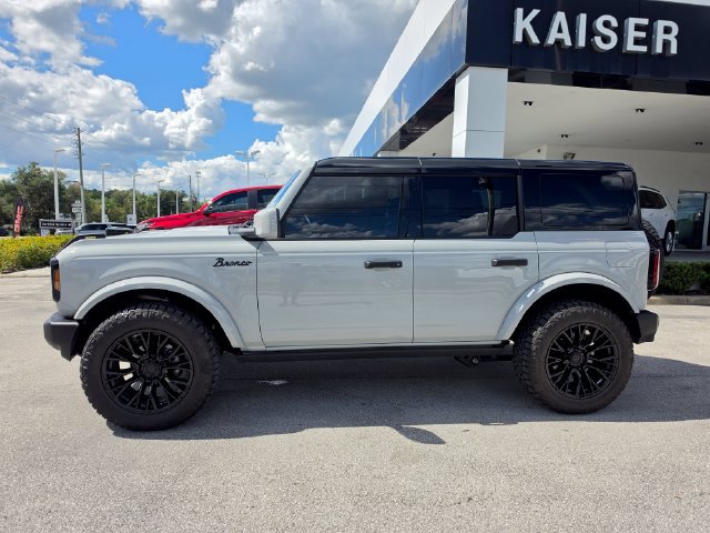 Used 2026 Ford Bronco Outer Banks AWD/4WD image 2
