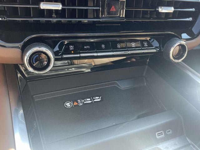 New 2026 Chevrolet Tahoe High Country AWD/4WD image 17