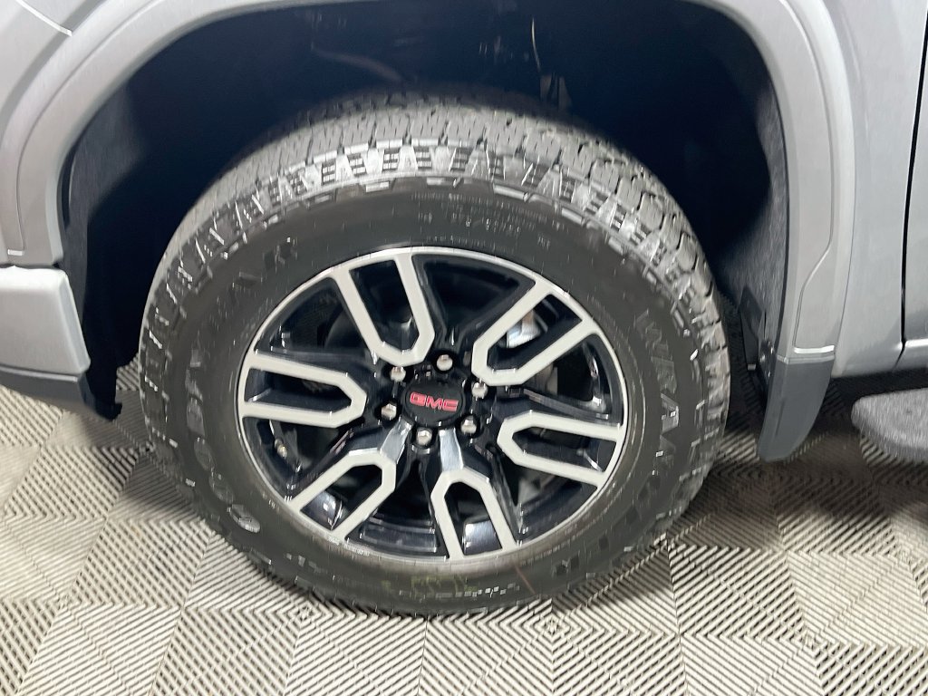 New 2026 GMC Sierra 1500 AT4 w/ AT4 Premium Package AWD/4WD image 23