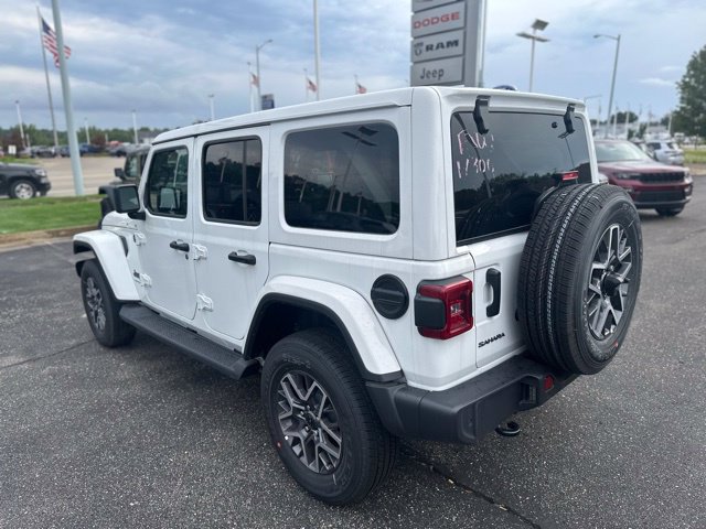 New 2025 Jeep Wrangler Unlimited Sahara w/ Safety Group AWD/4WD image 13