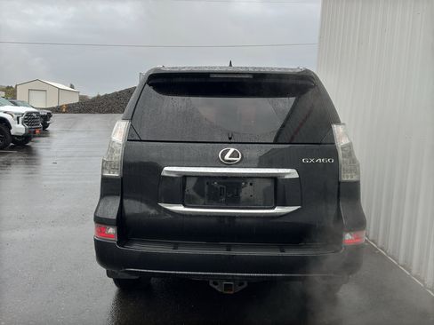 Used 2023 Lexus GX 460 Premium w/ Premium Package image 6