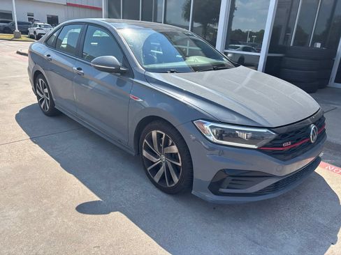 Used 2019 Volkswagen Jetta GLI Autobahn FWD image 4