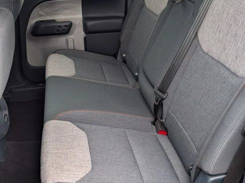 Used 2022 Ford Maverick XLT FWD image 11