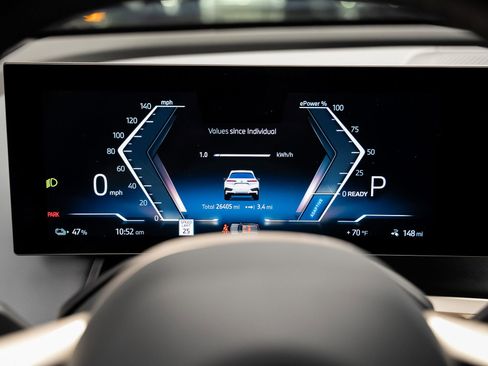 Used 2024 BMW iX xDrive50 w/ Premium Package image 46