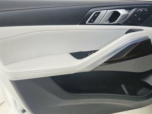 Used 2025 BMW X6 xDrive40i image 36