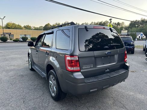 Used 2011 Ford Escape XLT image 5