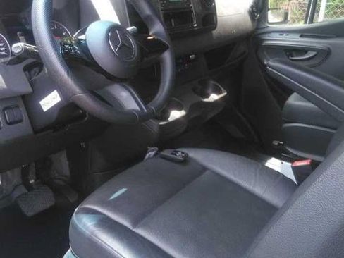 Used 2025 Mercedes-Benz Sprinter 2500 image 6