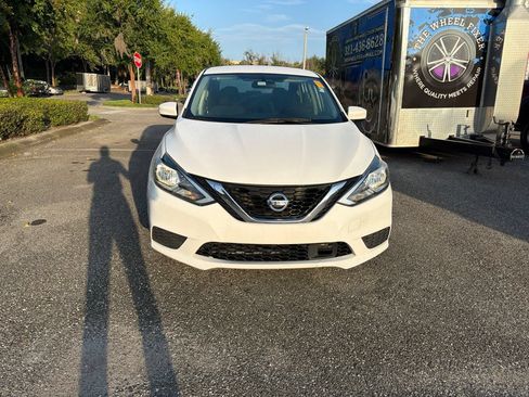 Used 2019 Nissan Sentra S FWD image 5