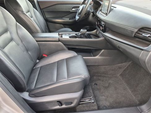 Used 2021 Nissan Rogue SL FWD image 28