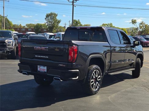 Used 2022 GMC Sierra 1500 AT4 w/ AT4 Preferred Package image 12