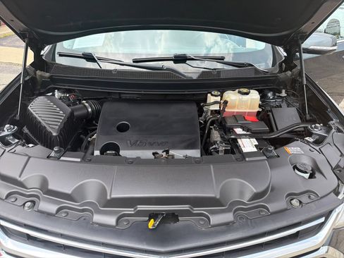 Used 2018 Chevrolet Traverse Premier AWD/4WD image 25
