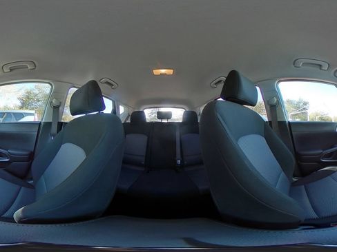 Used 2025 Kia Soul LX w/ LX Technology Package FWD image 37