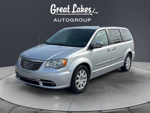 Used 2012 Chrysler Town & Country Touring-L w/ Entertainment Group #2 FWD image 1