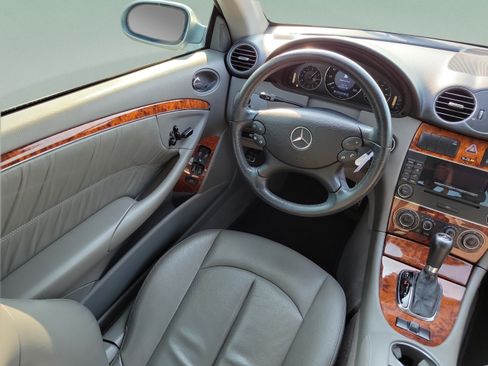 Used 2006 Mercedes-Benz CLK 350 Cabriolet image 11
