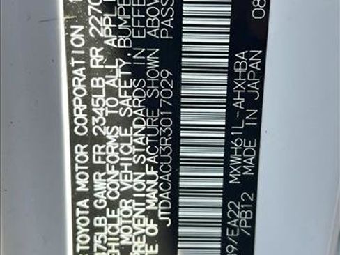 Used 2024 Toyota Prius Prime Premium image 25