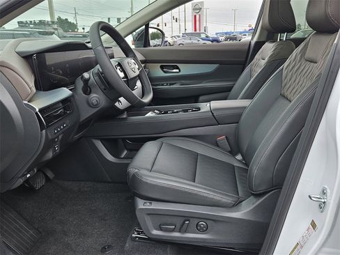 New 2025 Nissan Murano Platinum w/ Cargo Package image 3