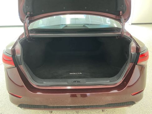 Used 2024 Nissan Sentra SV image 8