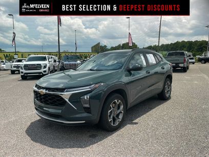 Used 2025 Chevrolet Trax LT