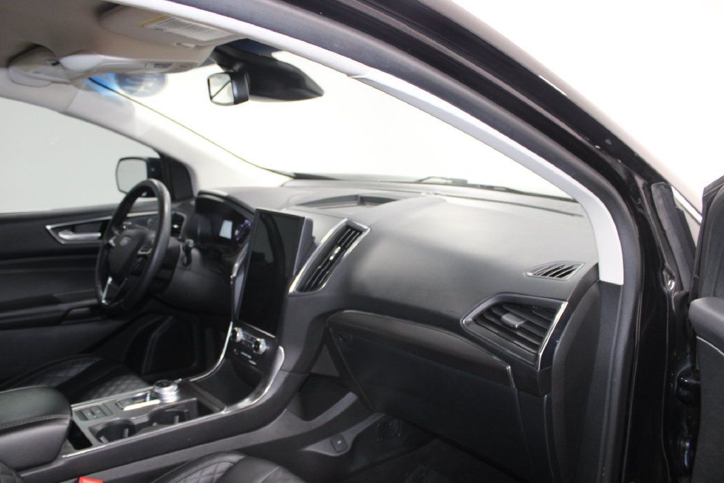 Used 2024 Ford Edge Titanium AWD/4WD image 28