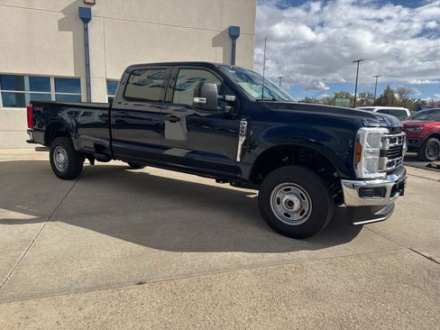 Used 2025 Ford F250 XLT image 5