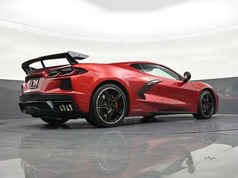 Used 2022 Chevrolet Corvette Stingray w/ Z51 Performance Package image 27