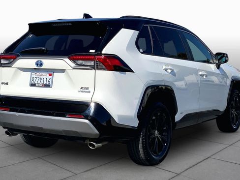 Used 2022 Toyota RAV4 XSE AWD/4WD image 12