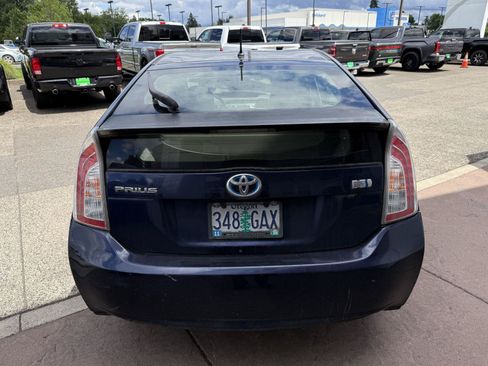 Used 2013 Toyota Prius Two FWD image 5