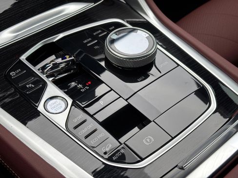 Used 2026 BMW X6 xDrive40i w/ Executive Package AWD/4WD image 36