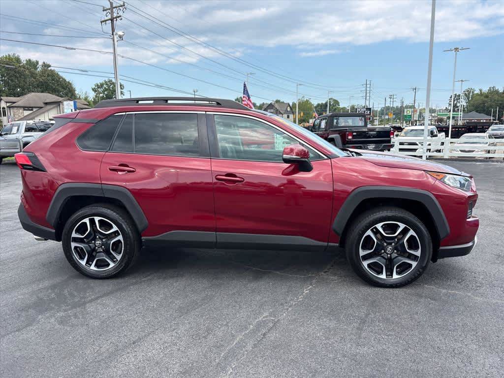Used 2019 Toyota RAV4 Adventure AWD/4WD image 2