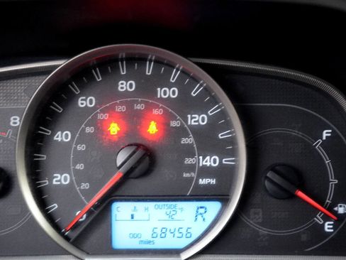 Used 2014 Toyota RAV4 XLE image 14