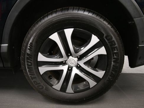 Used 2017 Toyota RAV4 LE w/ All Weather Liner Package FWD image 30