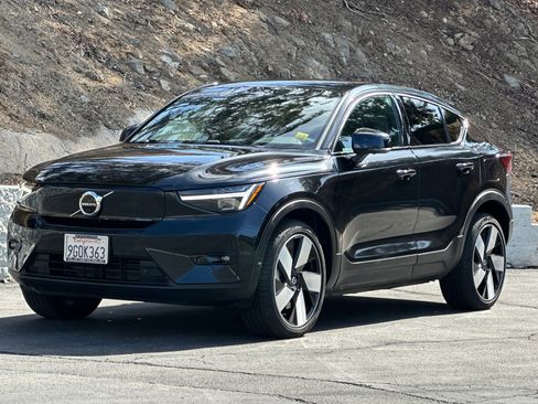 Used 2023 Volvo C40 P8 Recharge Ultimate AWD/4WD image 8