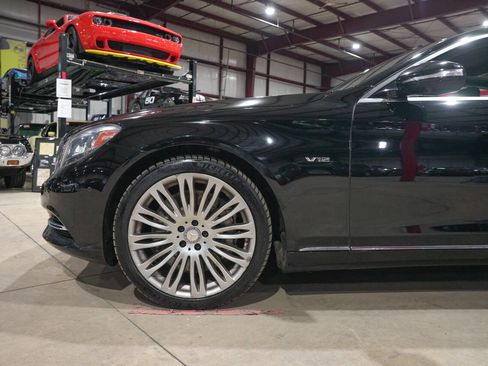 Used 2016 Mercedes-Benz Maybach S 600 image 3