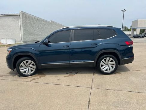 Used 2021 Volkswagen Atlas SEL AWD/4WD image 2