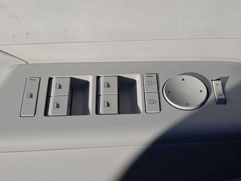 New 2026 Hyundai Kona SE image 36