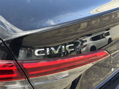 Used 2023 Honda Civic EX image 11