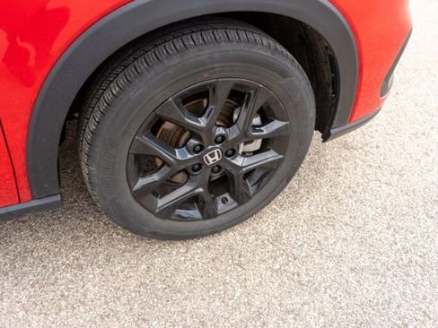 Used 2025 Honda HR-V Sport image 9