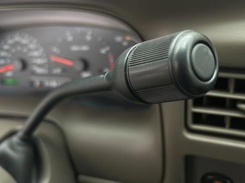 Used 2004 Ford Excursion Limited image 33