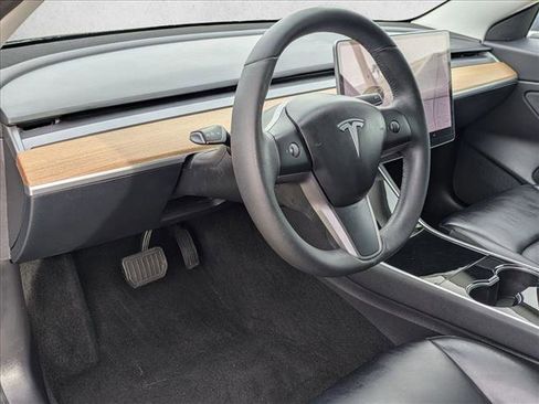 Used 2020 Tesla Model 3 Long Range image 10
