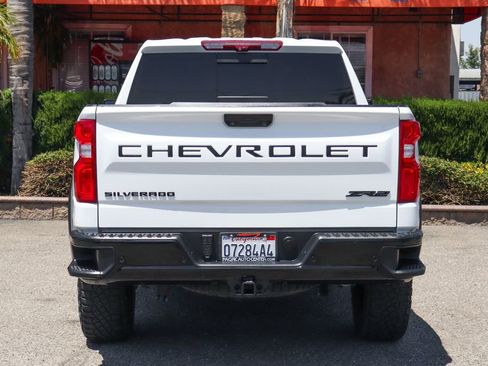 Used 2024 Chevrolet Silverado 1500 ZR2 w/ Technology Package AWD/4WD image 7