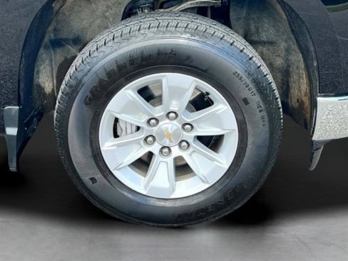 Used 2025 Chevrolet Silverado 1500 LT RWD image 6