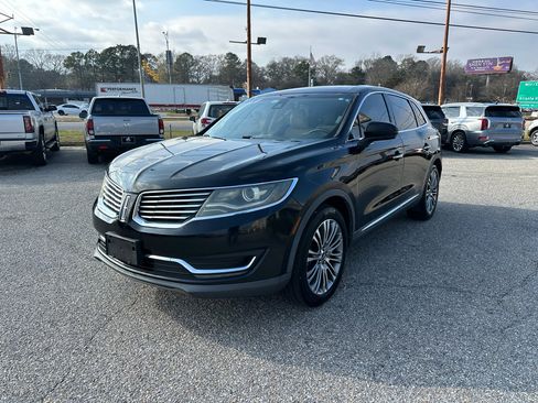 Used 2016 Lincoln MKX Reserve w/ Climate Package image 3