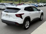 Used 2025 Chevrolet Trax LS w/ LS Convenience Package image 6