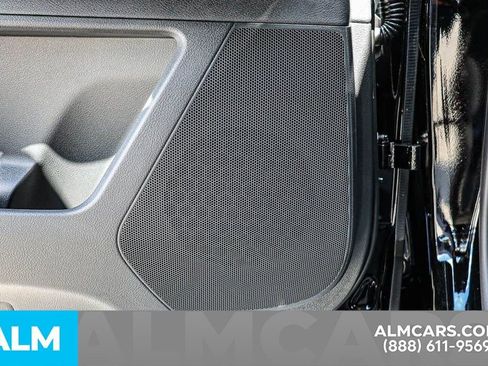 Used 2025 Nissan Pathfinder S image 60