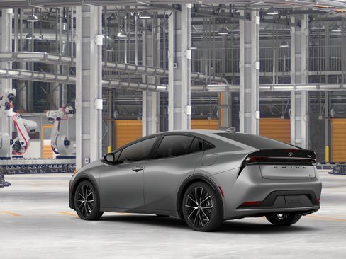 New 2026 Toyota Prius XLE FWD image 6